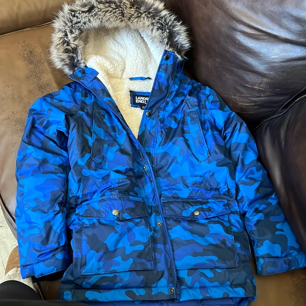 Blue Camo Land’s End Boy’s Winter Coat. Like new!!!!